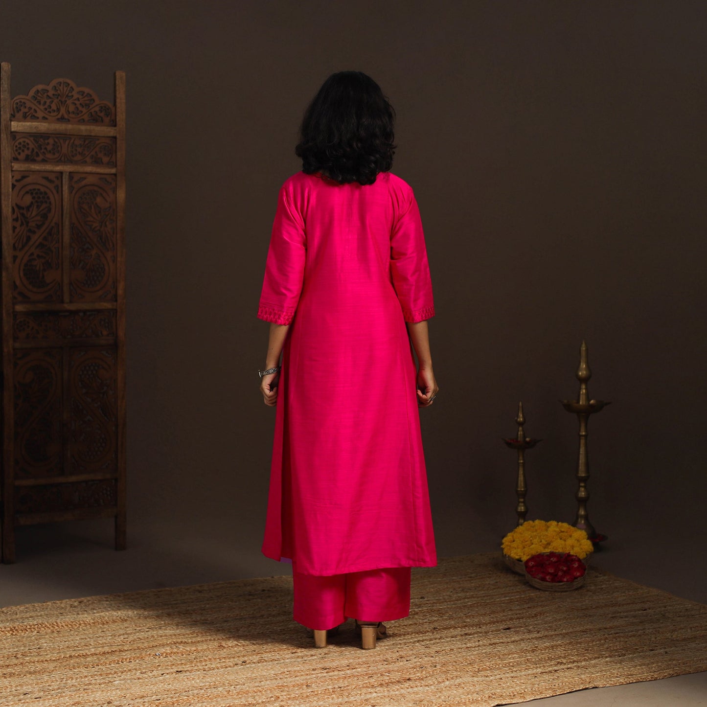 Slub silk a-line plain kurta with ikat patch 05