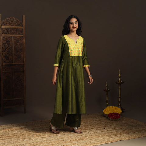 Slub silk a-line plain kurta with ikat patch 06