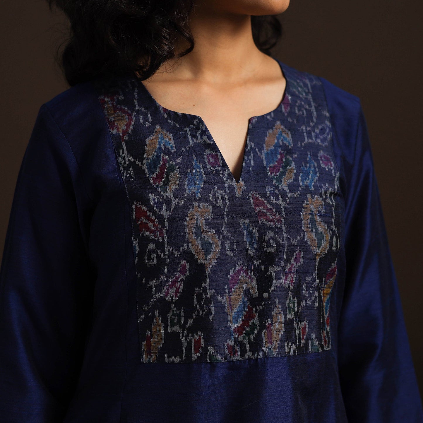 Slub silk a-line plain kurta with ikat patch 08