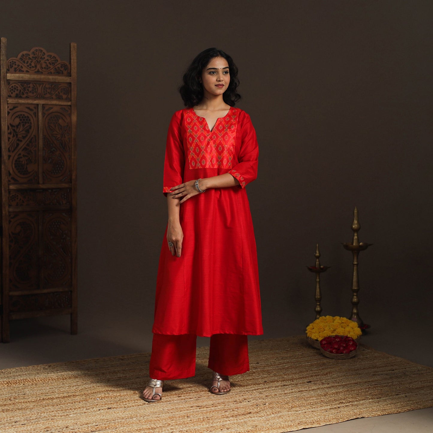 Slub silk a-line plain kurta with ikat patch 09