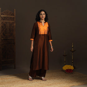 Slub silk straight plain kurta with ikat patch 10