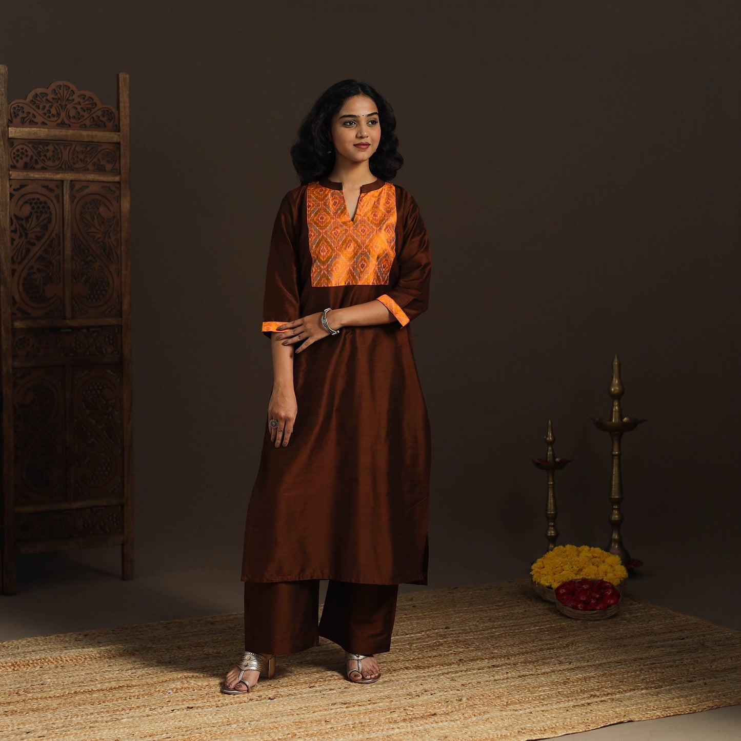 Slub silk straight plain kurta with ikat patch 10