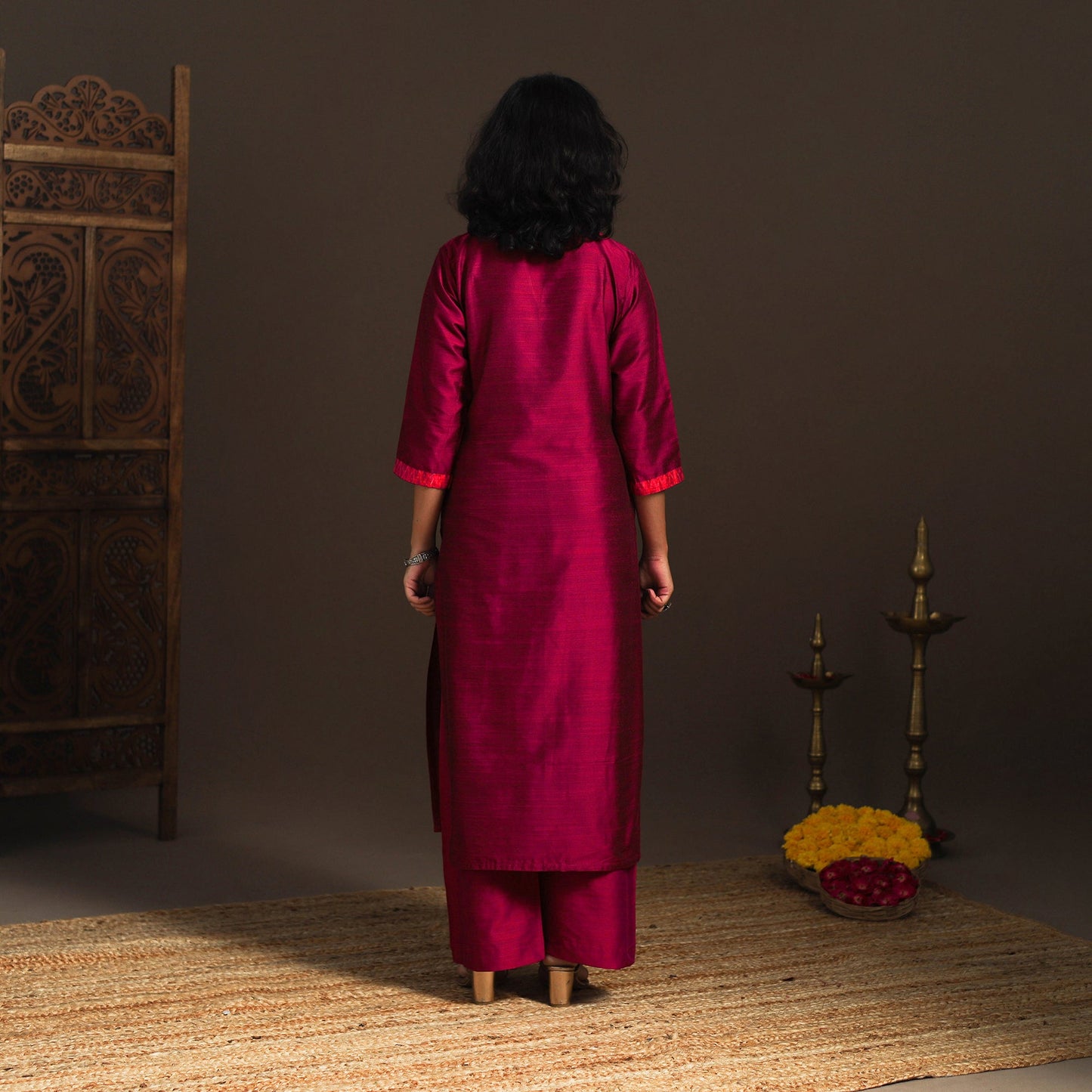 Slub silk straight plain kurta with ikat patch 12