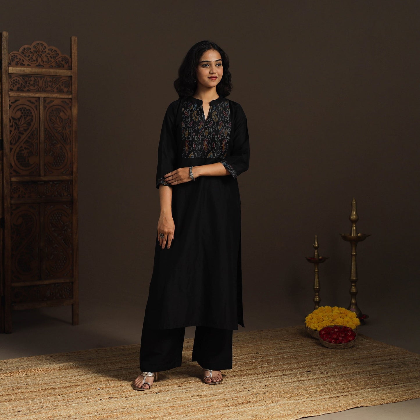 Slub silk straight plain kurta with ikat patch 13