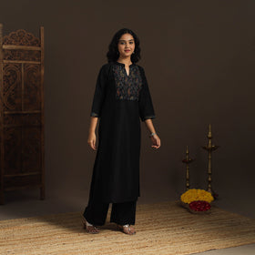 Slub silk straight plain kurta with ikat patch 13