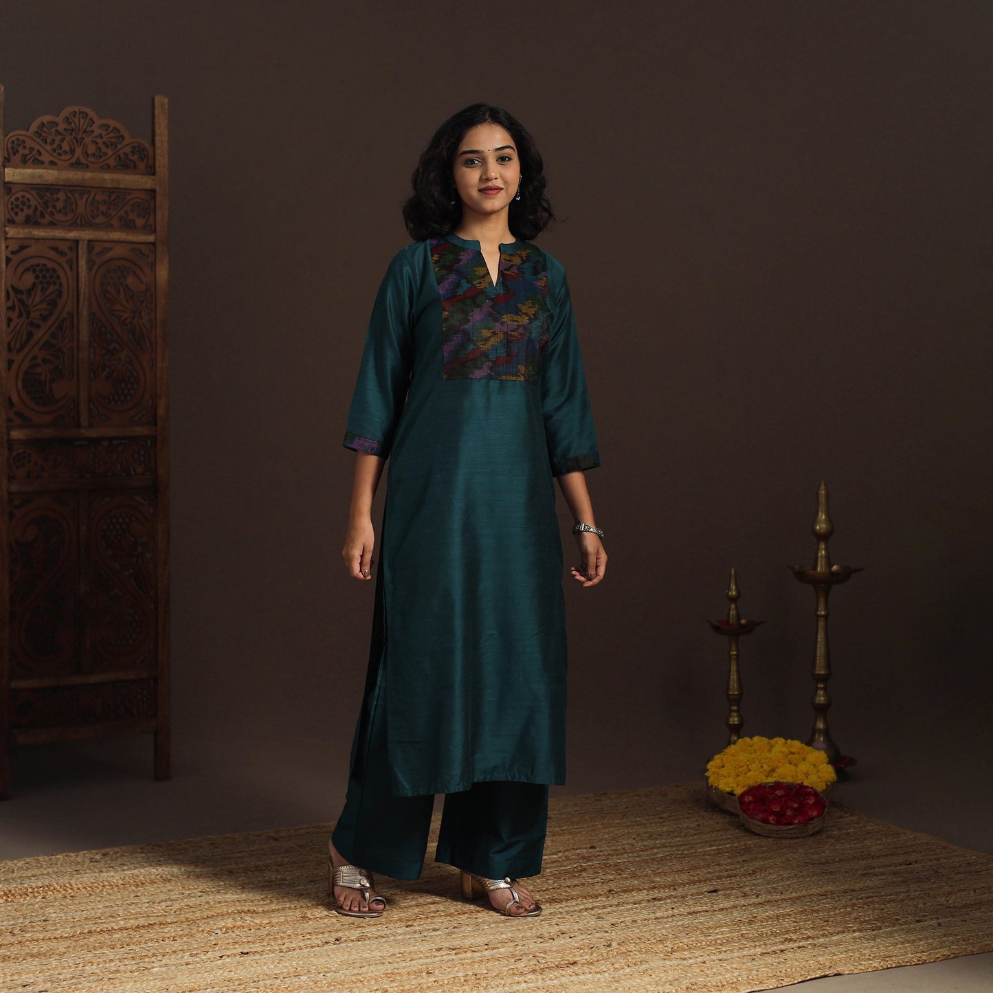 Slub silk straight plain kurta with ikat patch 14