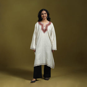 Sozni hand embroidered kashmiri merino wool pheran 02