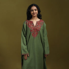 Sozni hand embroidered kashmiri merino wool pheran 04