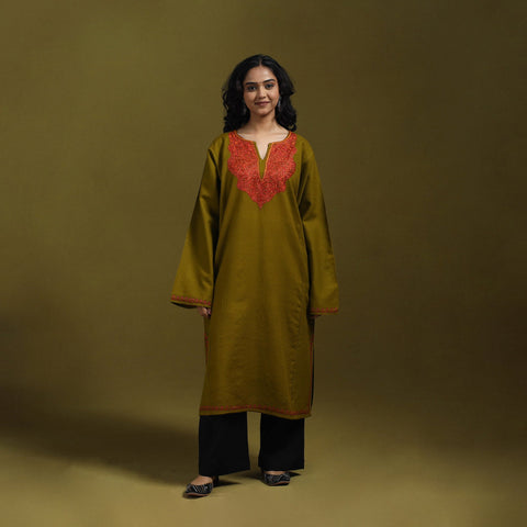Sozni hand embroidered kashmiri merino wool pheran 07