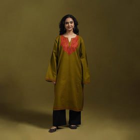 Sozni hand embroidered kashmiri merino wool pheran 07