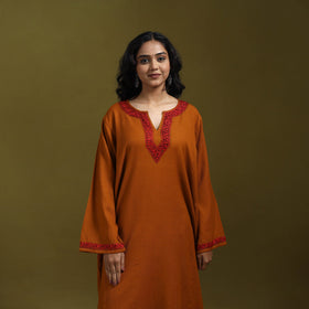 Sozni hand embroidered kashmiri merino wool pheran 20