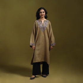Sozni hand embroidered kashmiri merino wool pheran 29