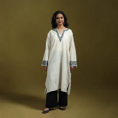 Sozni hand embroidered kashmiri merino wool pheran 33