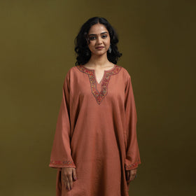 Sozni hand embroidered kashmiri merino wool pheran 38