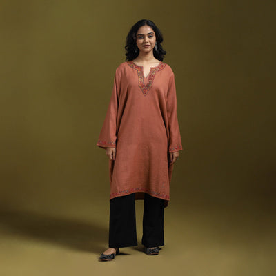 Sozni hand embroidered kashmiri merino wool pheran 38