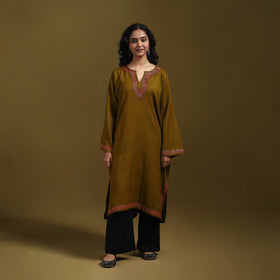 Sozni hand embroidered kashmiri merino wool pheran 44