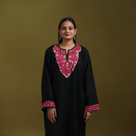 Sozni hand embroidered kashmiri merino wool pheran 55