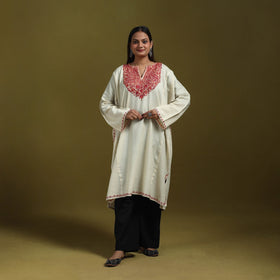 Sozni hand embroidered kashmiri merino wool pheran 69