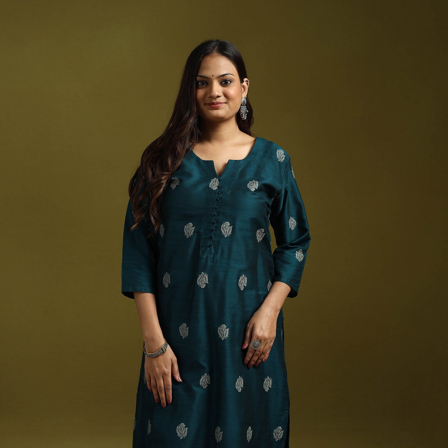 Spun dupion viscose silk thread buti 2pc kurta set