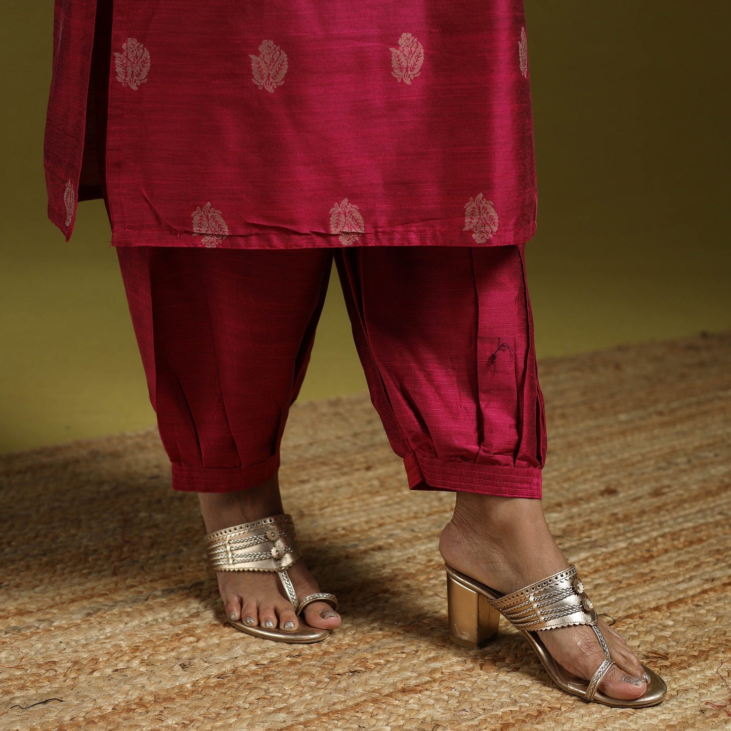 Spun dupion viscose silk thread buti 2pc kurta set