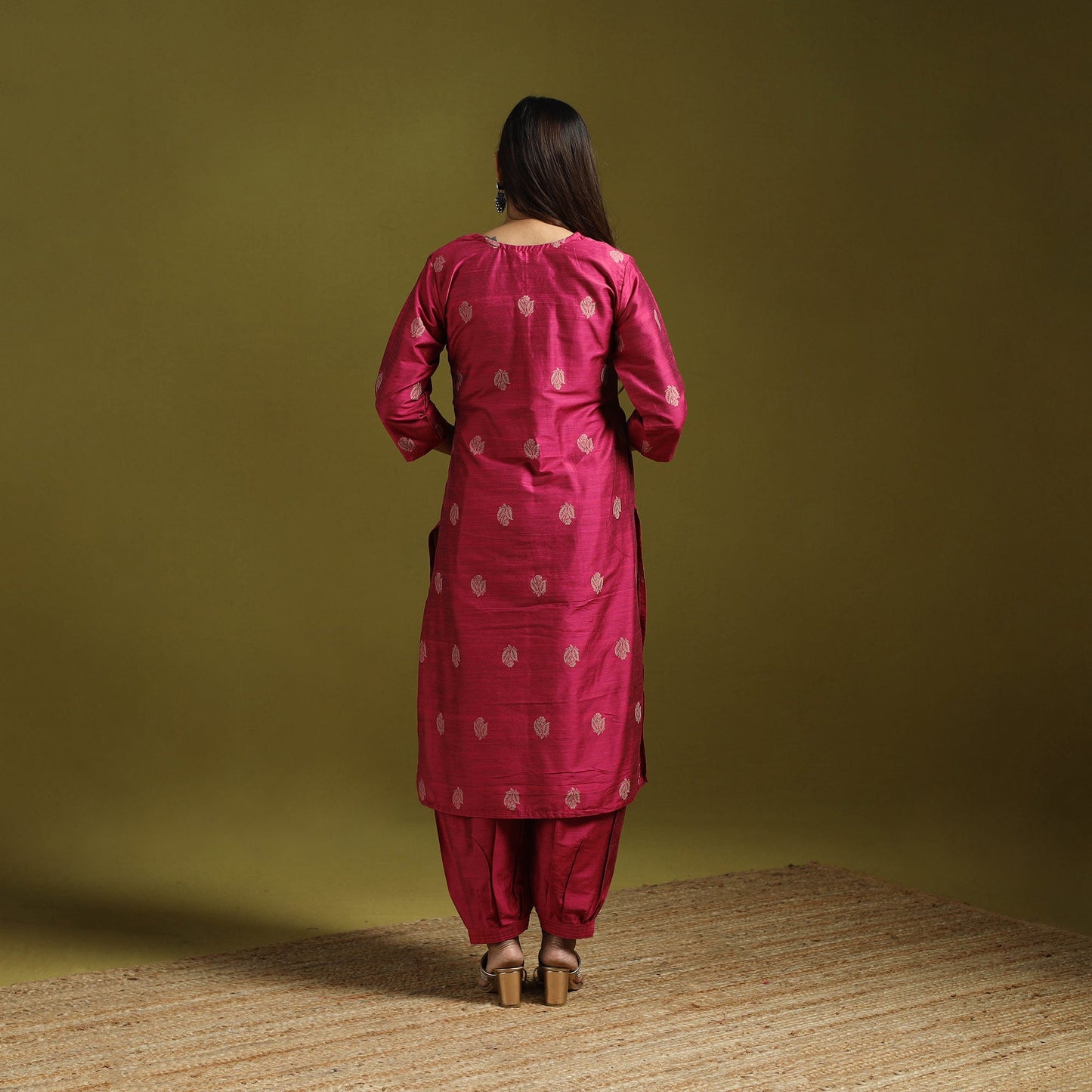 Spun dupion viscose silk thread buti 2pc kurta set