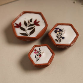 Sri aurobindo ashram clay diya with wax (set of 3) 03