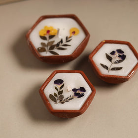 Sri aurobindo ashram clay diya with wax (set of 3) 04