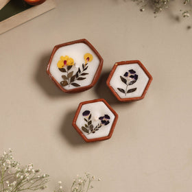 Sri aurobindo ashram clay diya with wax (set of 3) 04