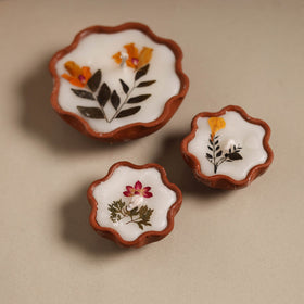 Sri aurobindo ashram clay diya with wax (set of 3) 07