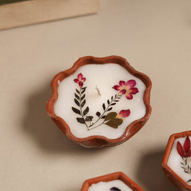 Sri aurobindo ashram clay diya with wax (set of 3) 09