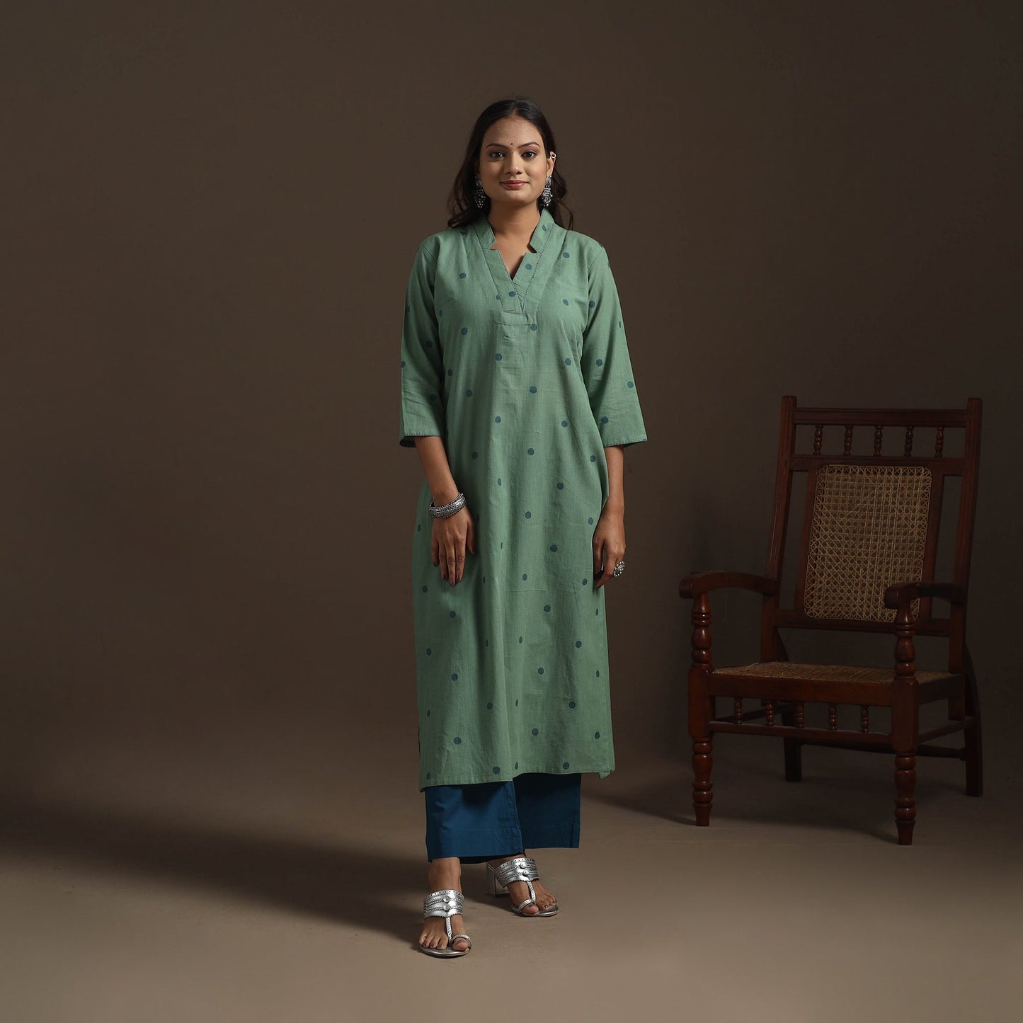 Straight cotton hand embroidered jacquard kurta for women