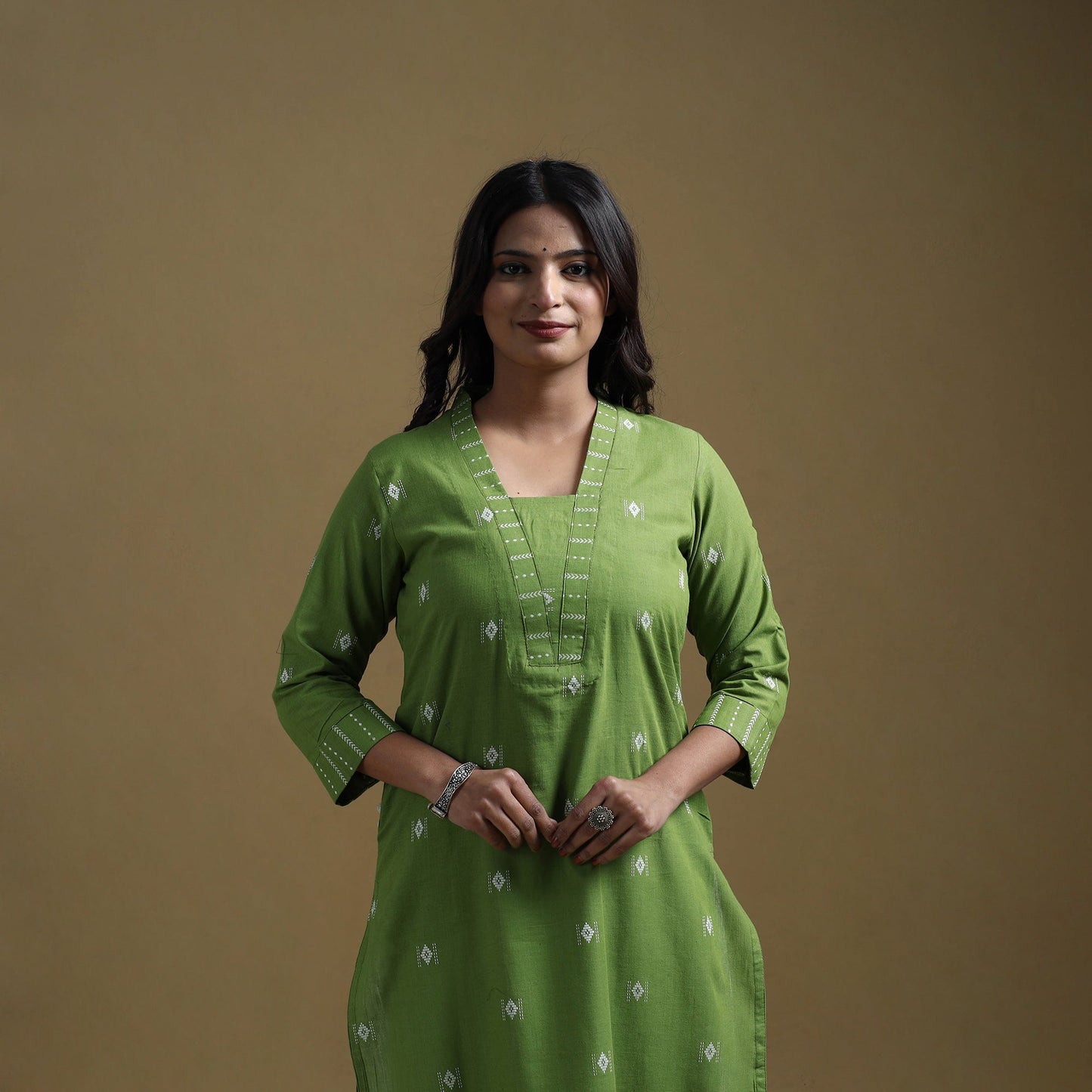 Straight cotton jacquard kurta for women 09 - handcrafted