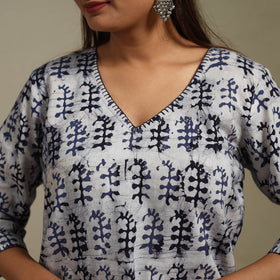 Straight embroidered cotton hand batik kurta for women 33
