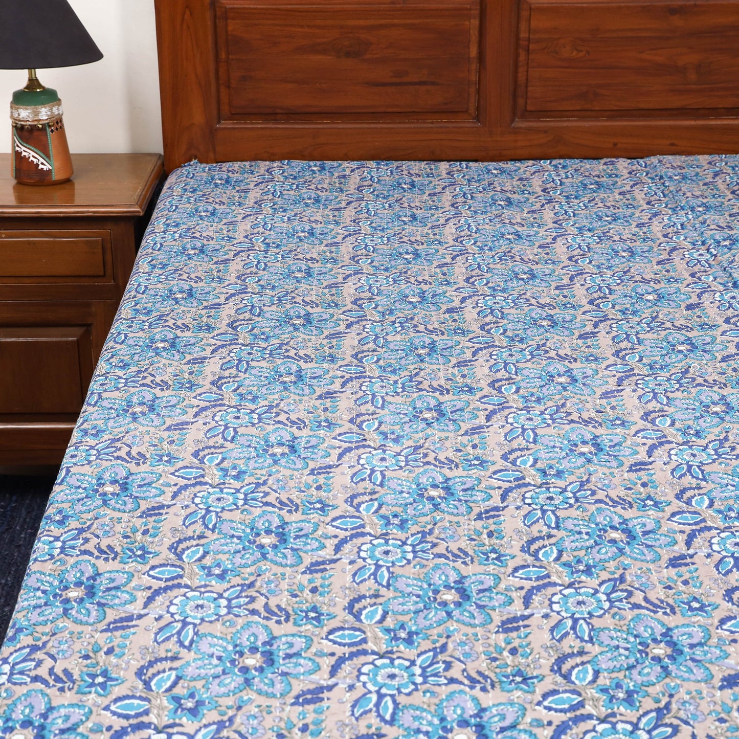 Tagai work hand sanganeri double bed sheet (108 x 90 in) 04