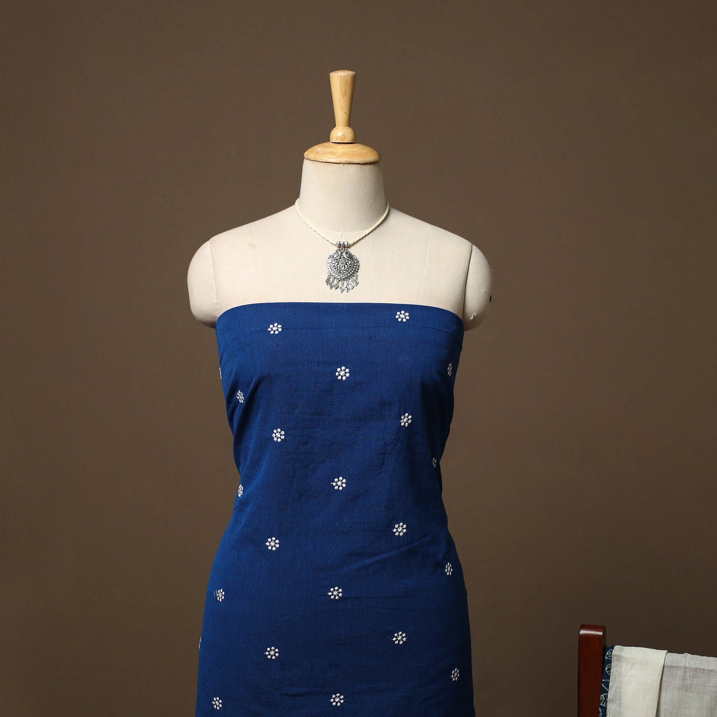 Thread buti cotton plain 2pc unstitched dress material