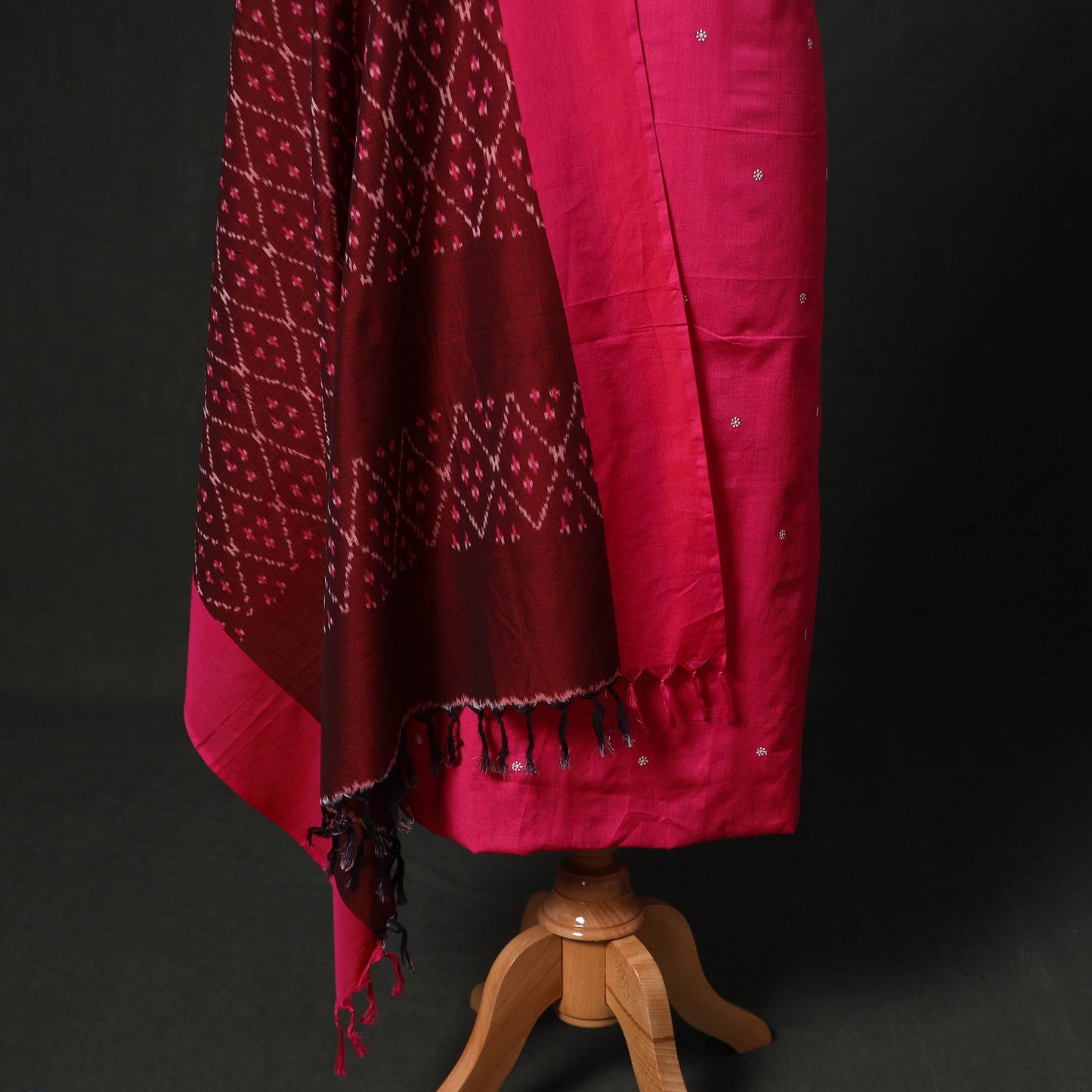 Thread buti cotton plain 2pc unstitched dress material
