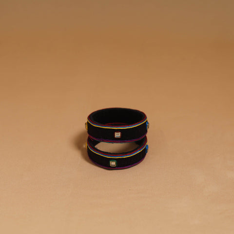 Thread kundan work handmade bangle (set of 2) 02