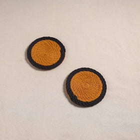 Thread work handcrafted coaster (set of 2) 02