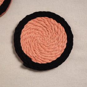 Thread work handcrafted coaster (set of 2) 05