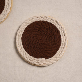 Thread work handcrafted coaster (set of 2) 06