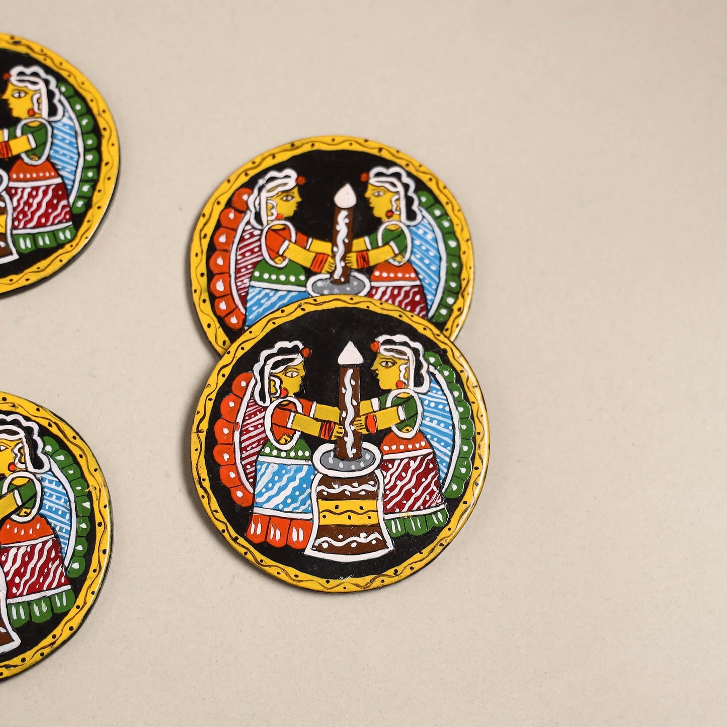 Tikuli art handpainted wooden coasters (set of 4) 07