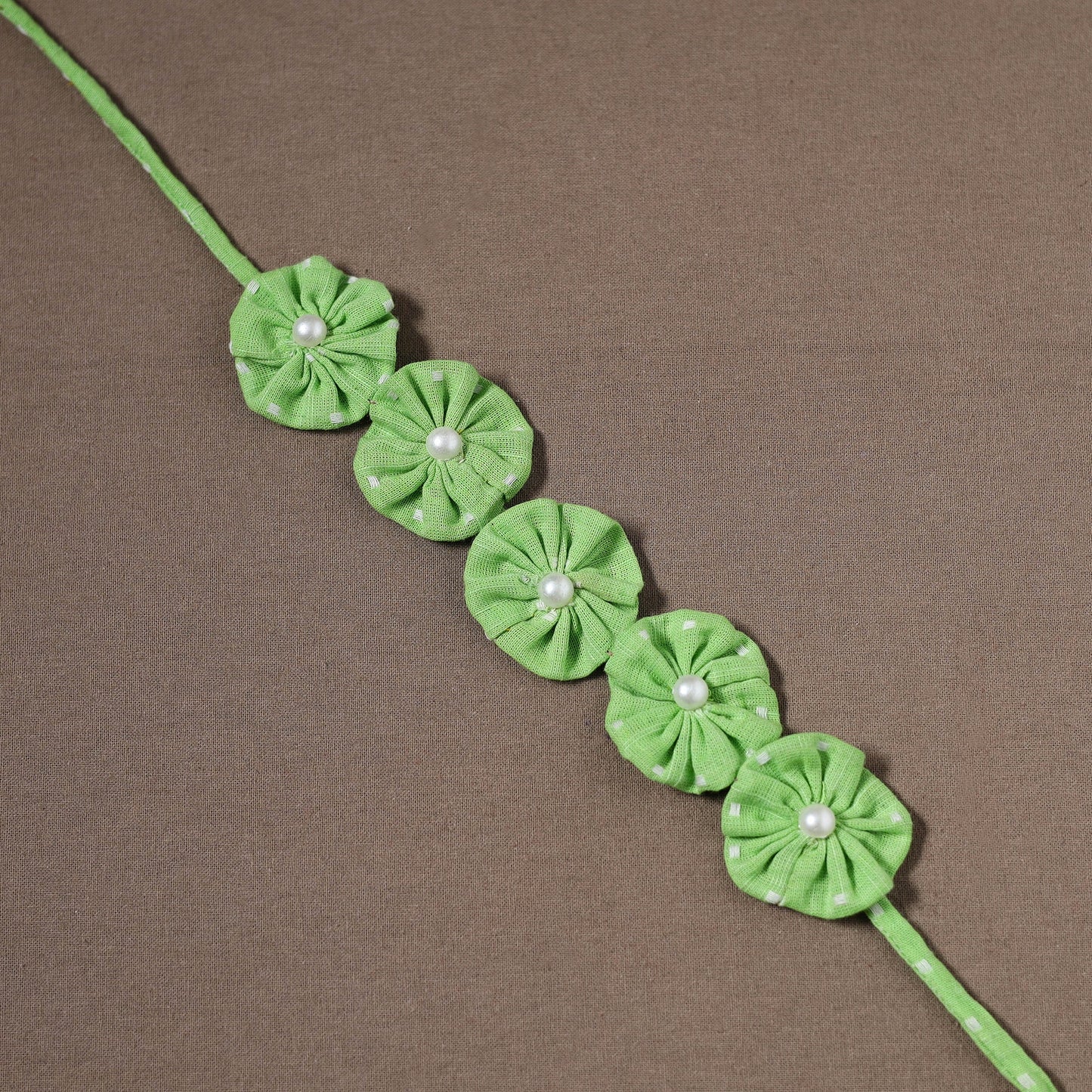  Traditional Handmade Fabart Anokhi Hariyali Gajra	