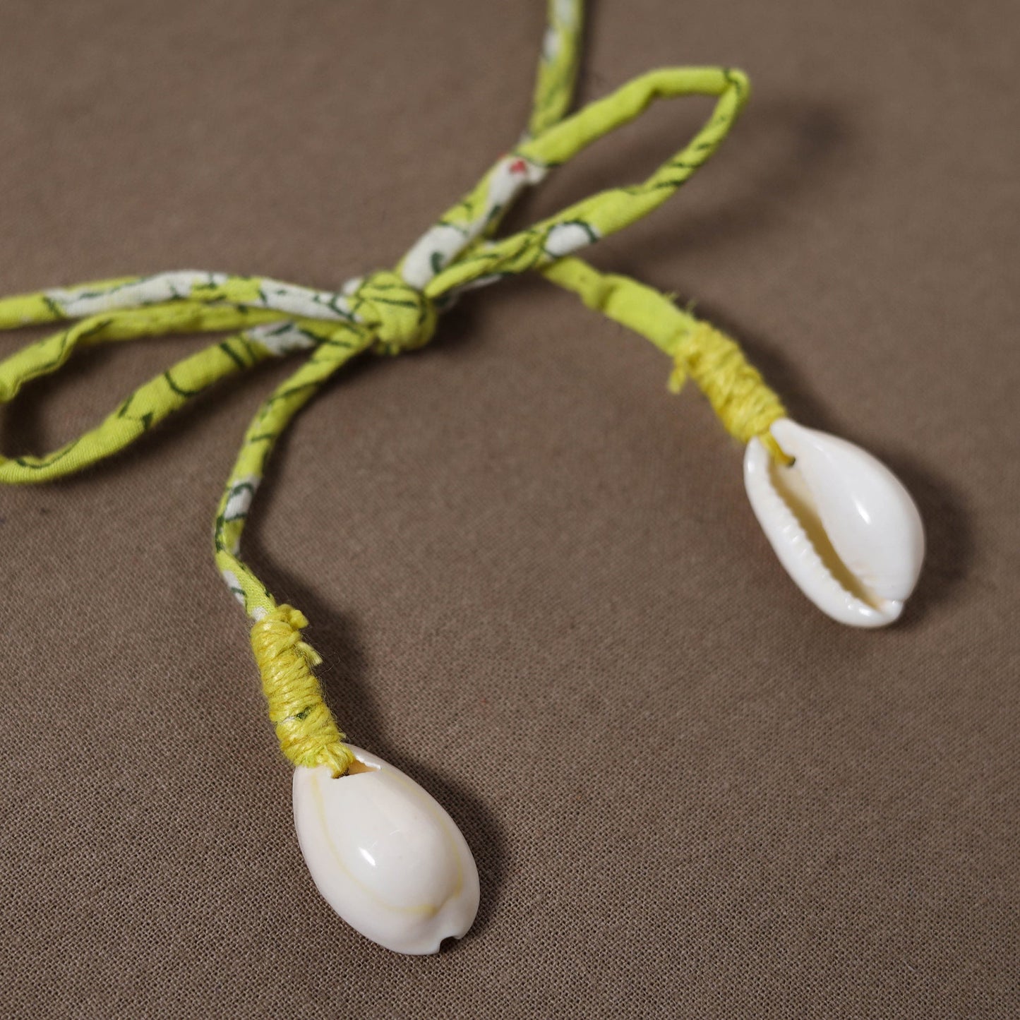  Traditional Handmade Fabart Hara Gulmohar Gajra	