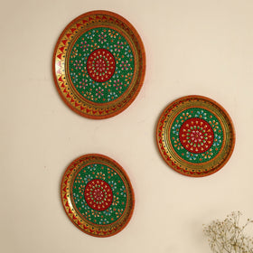 Traditional Handpainted Stainless Steel Plate (set of 3) 