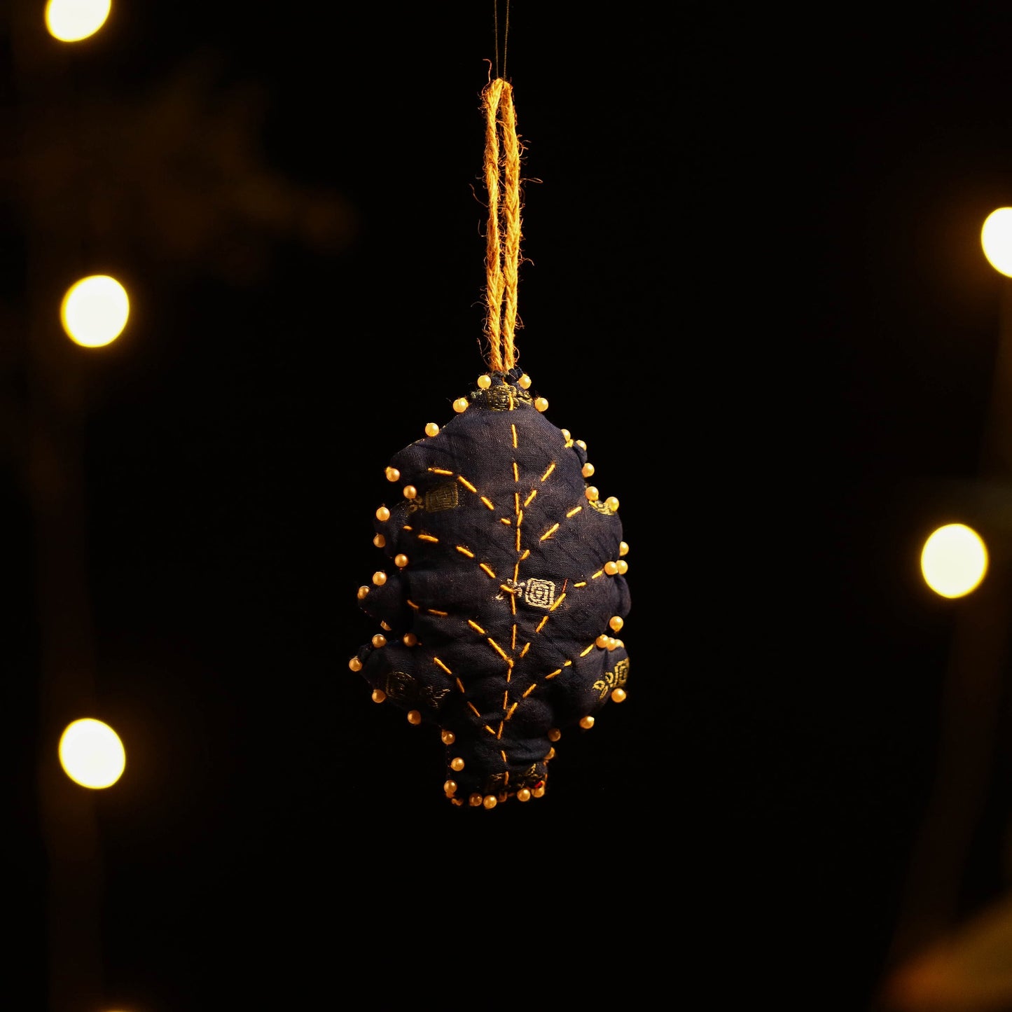  Buy Upcycled Thread & Beadwork X-Mas Decor Hanging