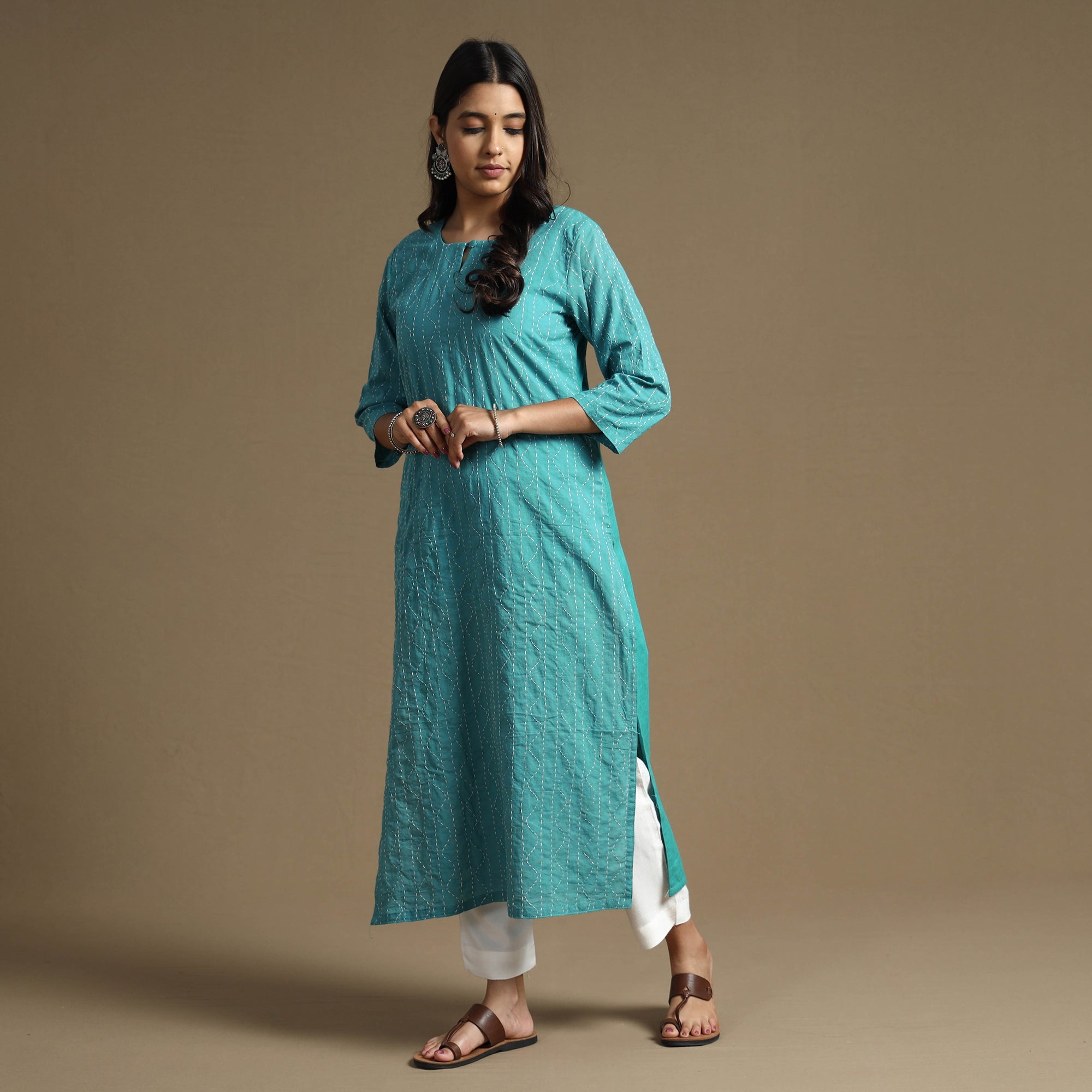 Buy Plain Cotton Tagai Work Long Kurta Online at iTokri.com