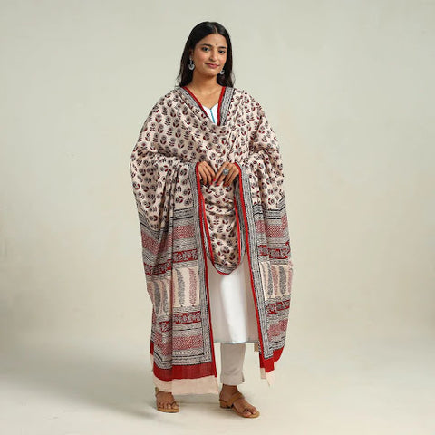 printed fabric requires repeated rinsing for removal of excess dye