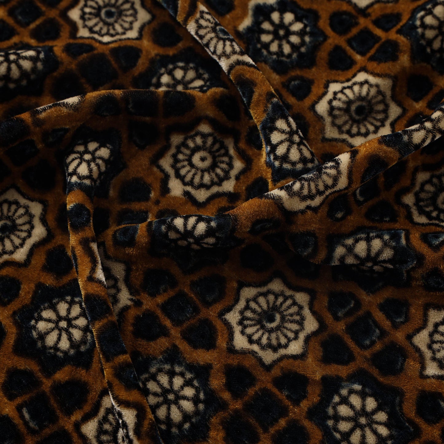 Velvet natural dyed fabric 03 - handcrafted