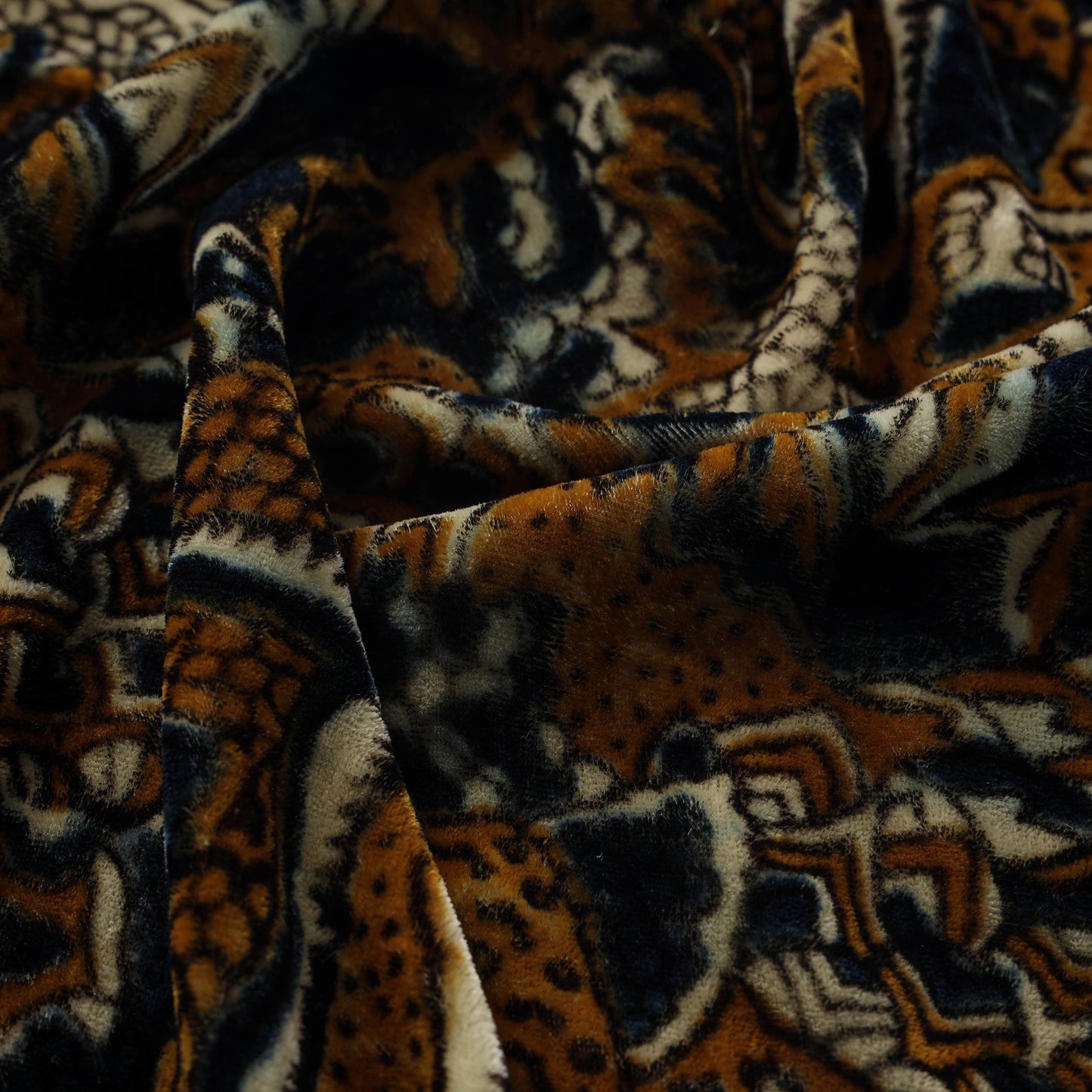 Velvet natural dyed fabric 09 - handcrafted