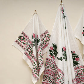 Waffle weave cotton handwoven sanganeri towel (set of 3) 17